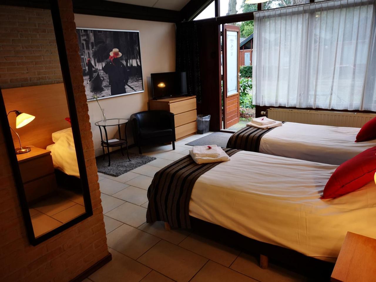 Motel Oostvoorne Esterno foto